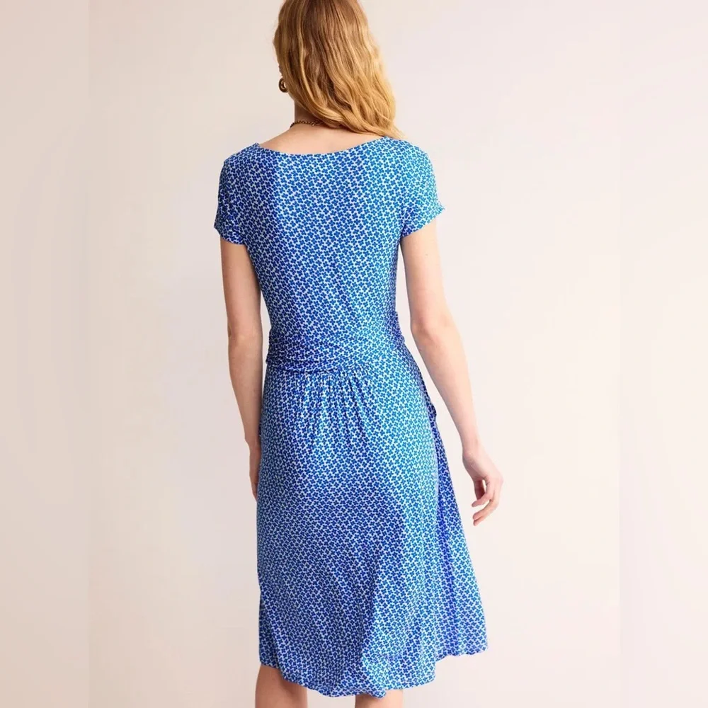 💥HP💥🆕NWT Boden “Amelie” Midi Floral Dress – US 4 – Blue Daisy Bud - Picture 2 of 8